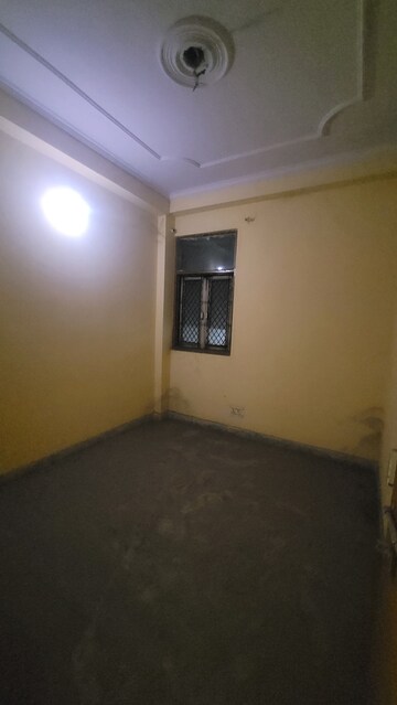 Bedroom in 2 BHK Builder Floor at Dilshad Colony – for Rent