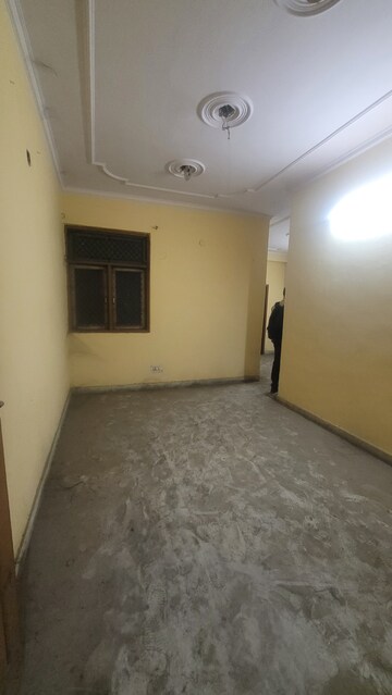 2 BHK Builder Floor For Rent in Dilshad Colony