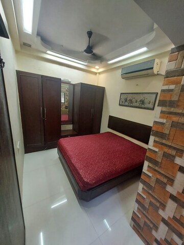 Furnished Amenities in 2 BHK Apartment at Khar West – for Rent