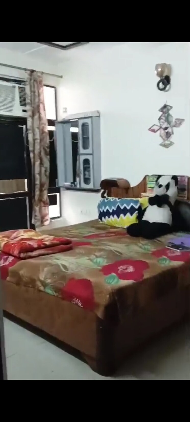 Bedroom, divyansh-fabio 3 Bedroom 1885 Sq.Ft. Apartment In Dundahera Ghaziabad 8405281