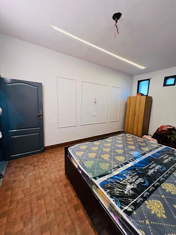 Bedroom in 3 BHK Builder Floor at Sector 16a – for Rent