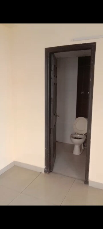 Furnished Amenities in 2 BHK Apartment at Ajnara Gen X, Dundahera – for Rent