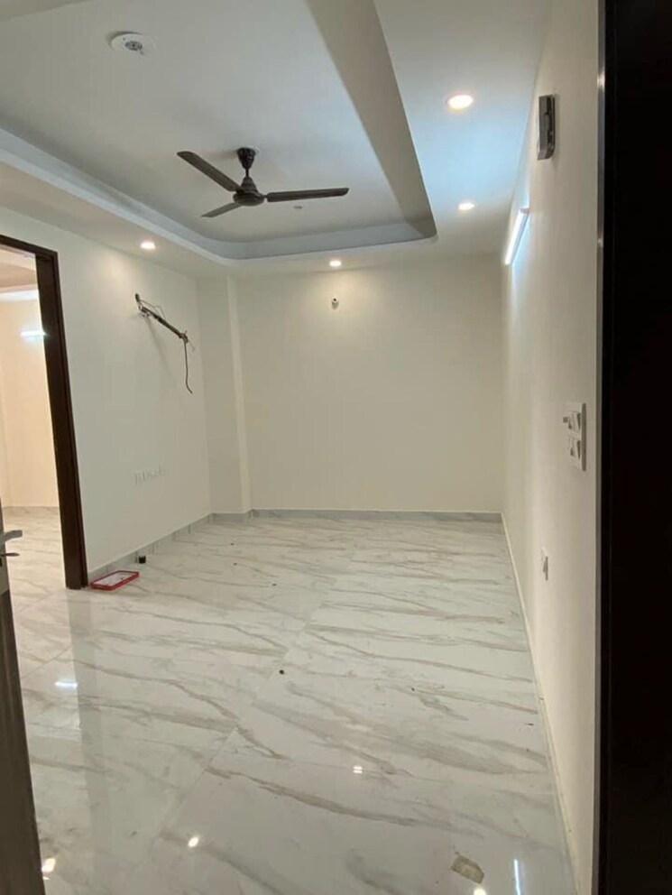 Room, saket 3 Bedroom 1200 Sq.Ft. Builder Floor In Saket Delhi 8405444