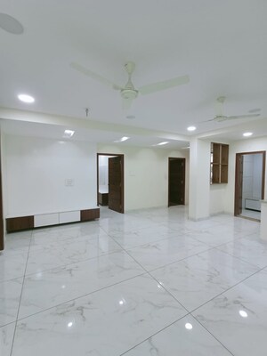 Room in 3 BHK Apartment at Tarakarama Nagar – for Sale