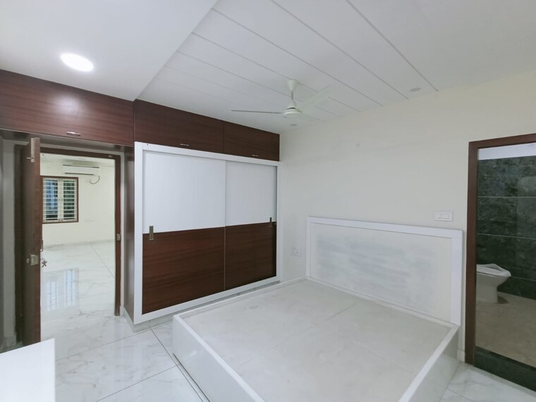 Room, tarakarama nagar 3 Bedroom 3000 Sq.Ft. Apartment In Tarakarama Nagar Guntur 8405493