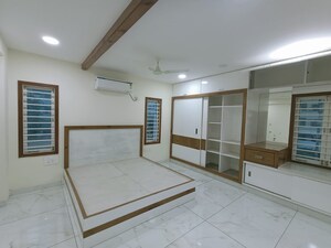 Room in 3 BHK Apartment at Tarakarama Nagar – for Sale