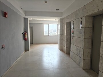 Room in 4 BHK Apartment at Unitech Harmony, Sector 50 – for Rent
