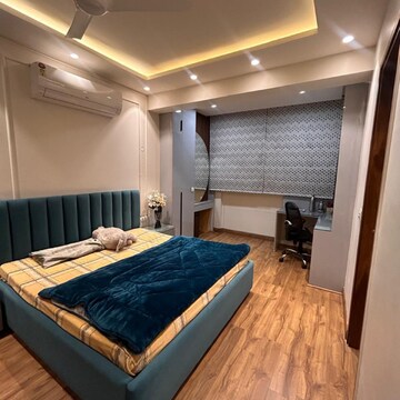 Bedroom in 6+ BHK Independent House at Sector 27 – for Sale