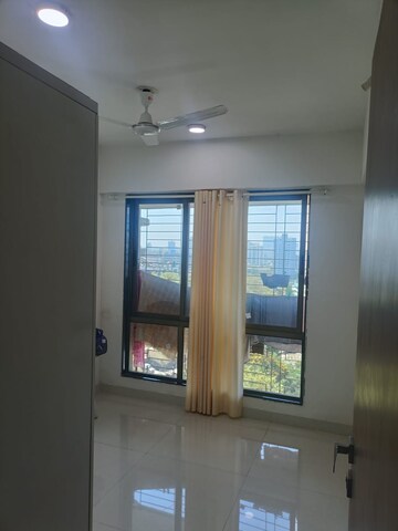 Room in 2 BHK Apartment at Shiv Shakti Tower 28, Malad East – for Rent