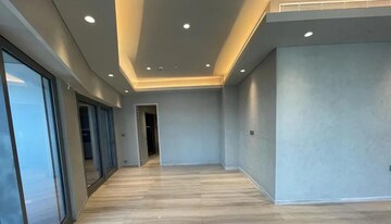 Room in 4 BHK Apartment at Lodha World View, Worli – for Sale