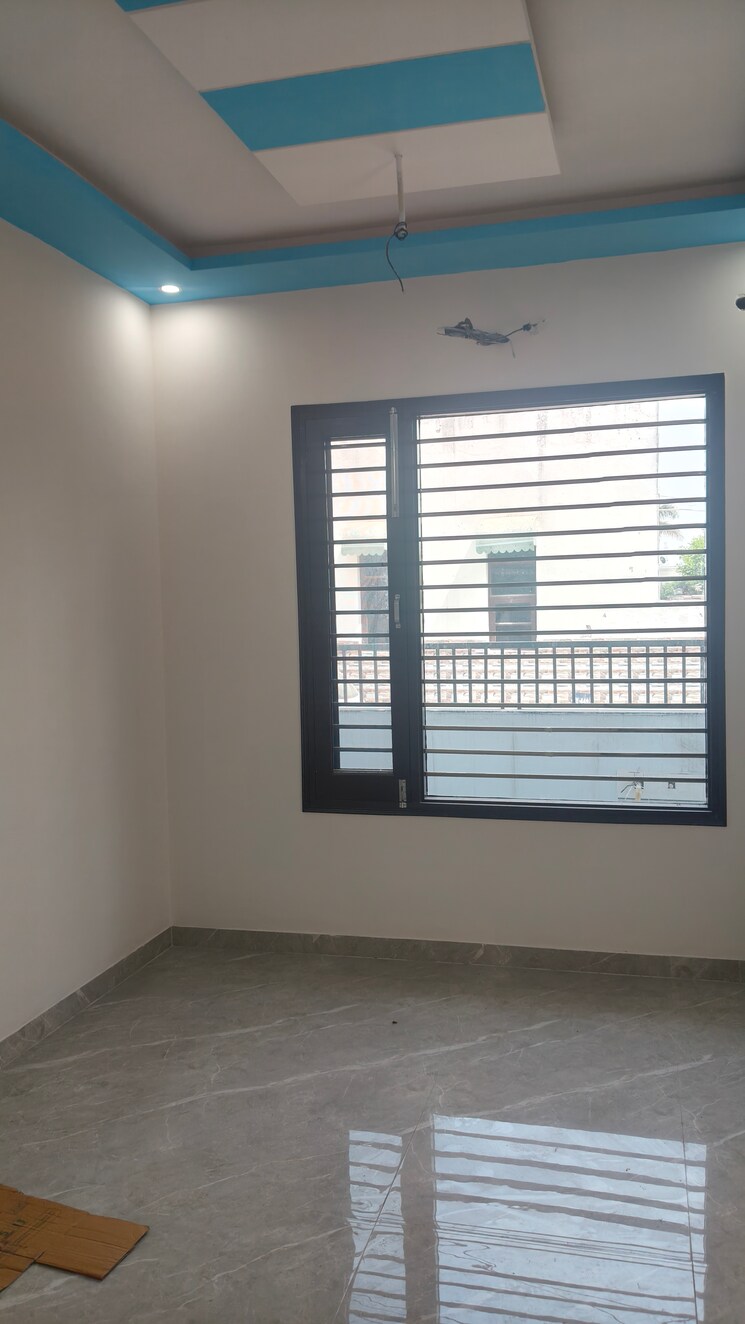 Room, ambala highway 2.5 Bedroom 80 Sq.Yd. Villa In Ambala Highway Zirakpur 8405607