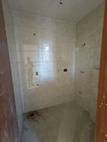 4 BHK + Pooja Room,Servant Room 2200 Sq.Ft. Builder Floor in Shanti Kunj Main 