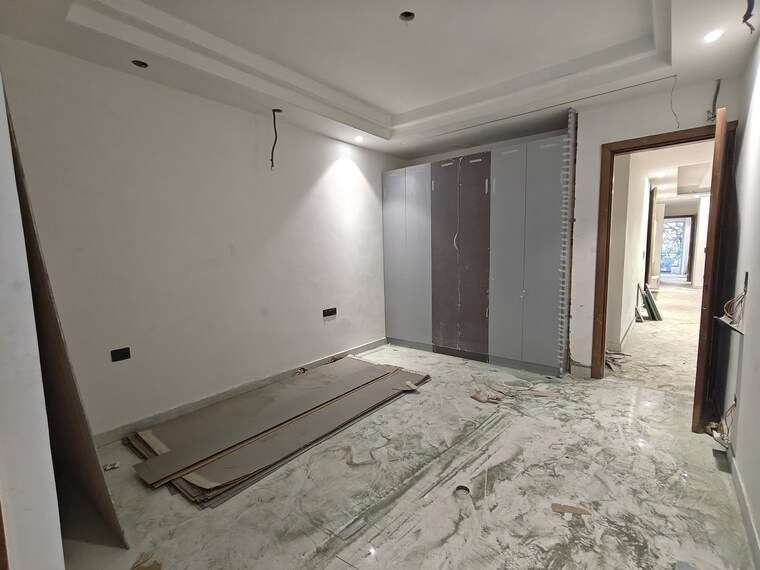 Room, shanti kunj 4 Bedroom 2200 Sq.Ft. Builder Floor In Shanti Kunj Delhi 8405650