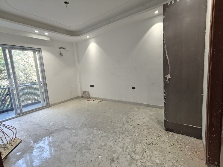 Room, shanti kunj 4 Bedroom 2200 Sq.Ft. Builder Floor In Shanti Kunj Delhi 8405650