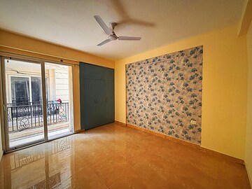 Room in 3 BHK Builder Floor at Signature Global Park, Sohna Sector 36 – for Rent