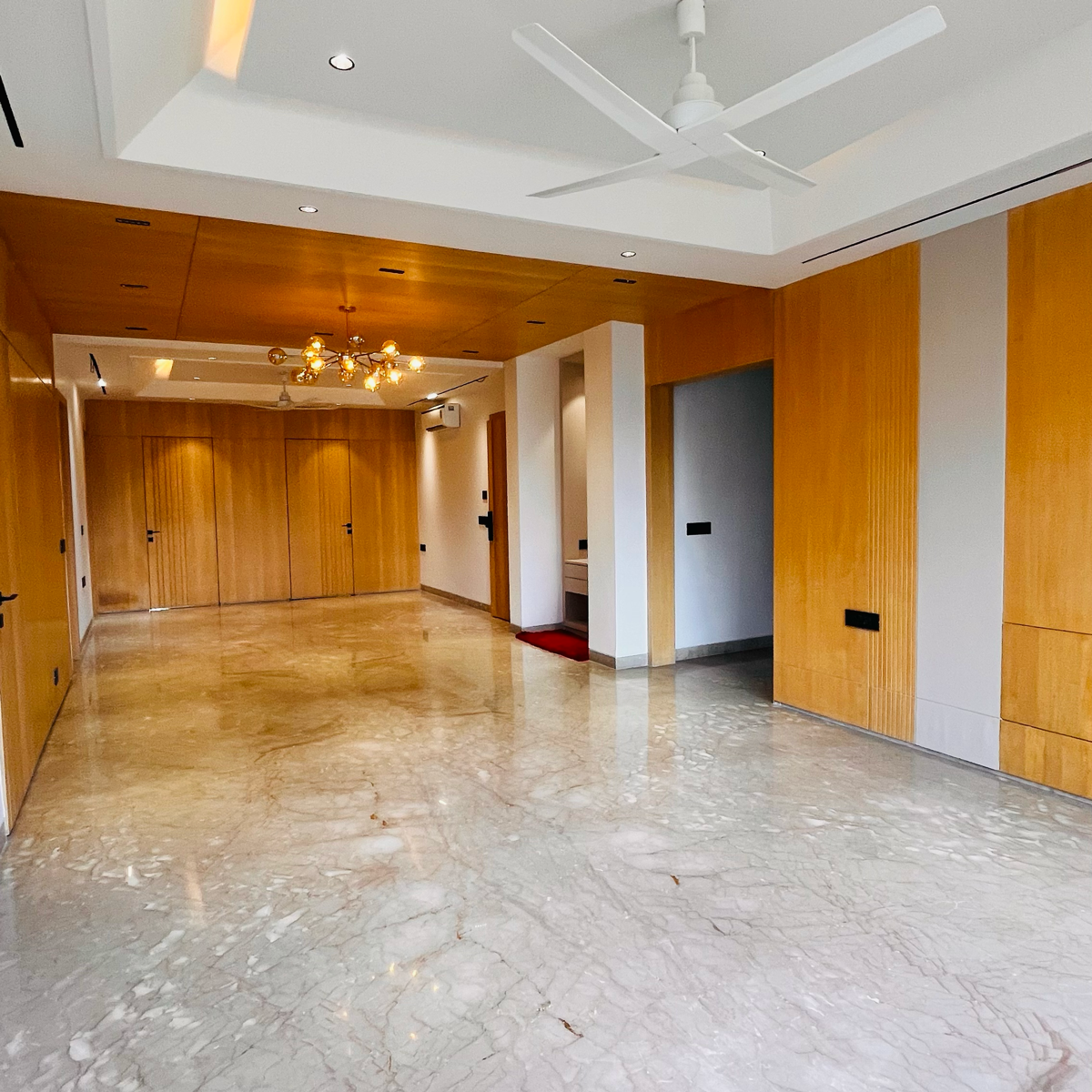 4 BHK + Servant Room Builder Floor For Sale in Vipul Business Park