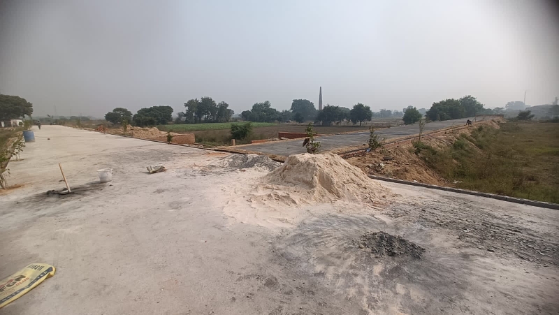 Plot For Sale in Shanti Kunj Colony