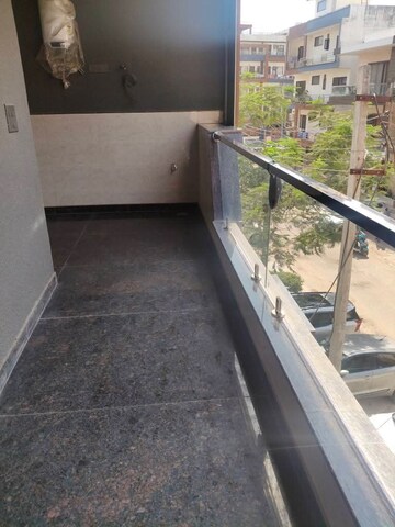 Balcony in 3 BHK Builder Floor at Sector 9 – for Rent
