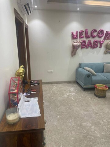 Living Room in 3 BHK Builder Floor at Sector 9 – for Rent