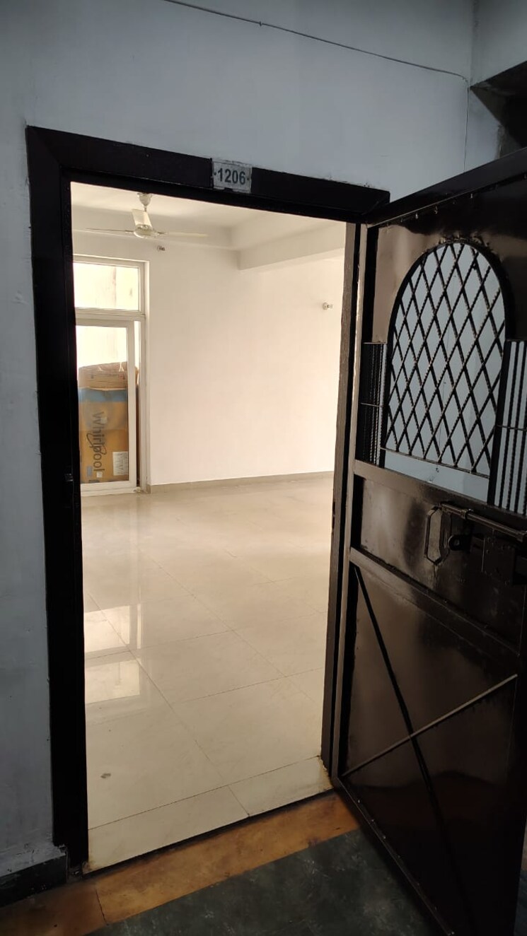 Kitchen, amrapali-zodiac 3 Bedroom 1325 Sq.Ft. Apartment In Sector 120 Noida 8405944