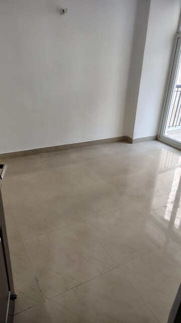 Room in 3 BHK Apartment at Amrapali Zodiac, Sector 120 – for Sale
