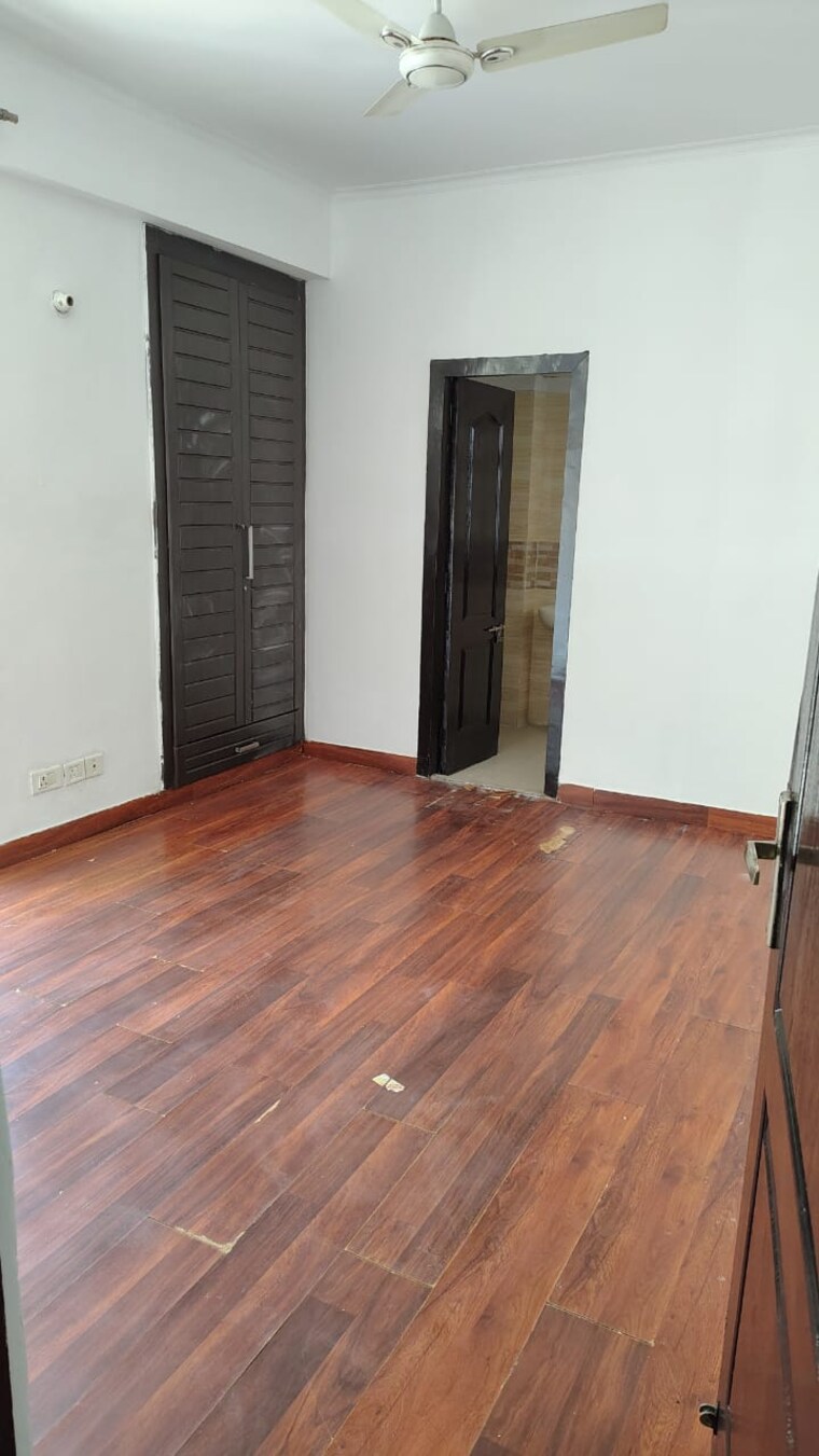 Room, amrapali-zodiac 3 Bedroom 1325 Sq.Ft. Apartment In Sector 120 Noida 8405944