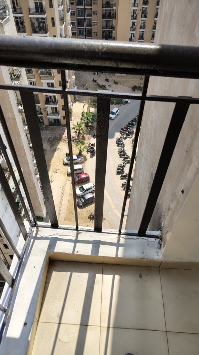 Balcony, amrapali-zodiac 3 Bedroom 1325 Sq.Ft. Apartment In Sector 120 Noida 8405944