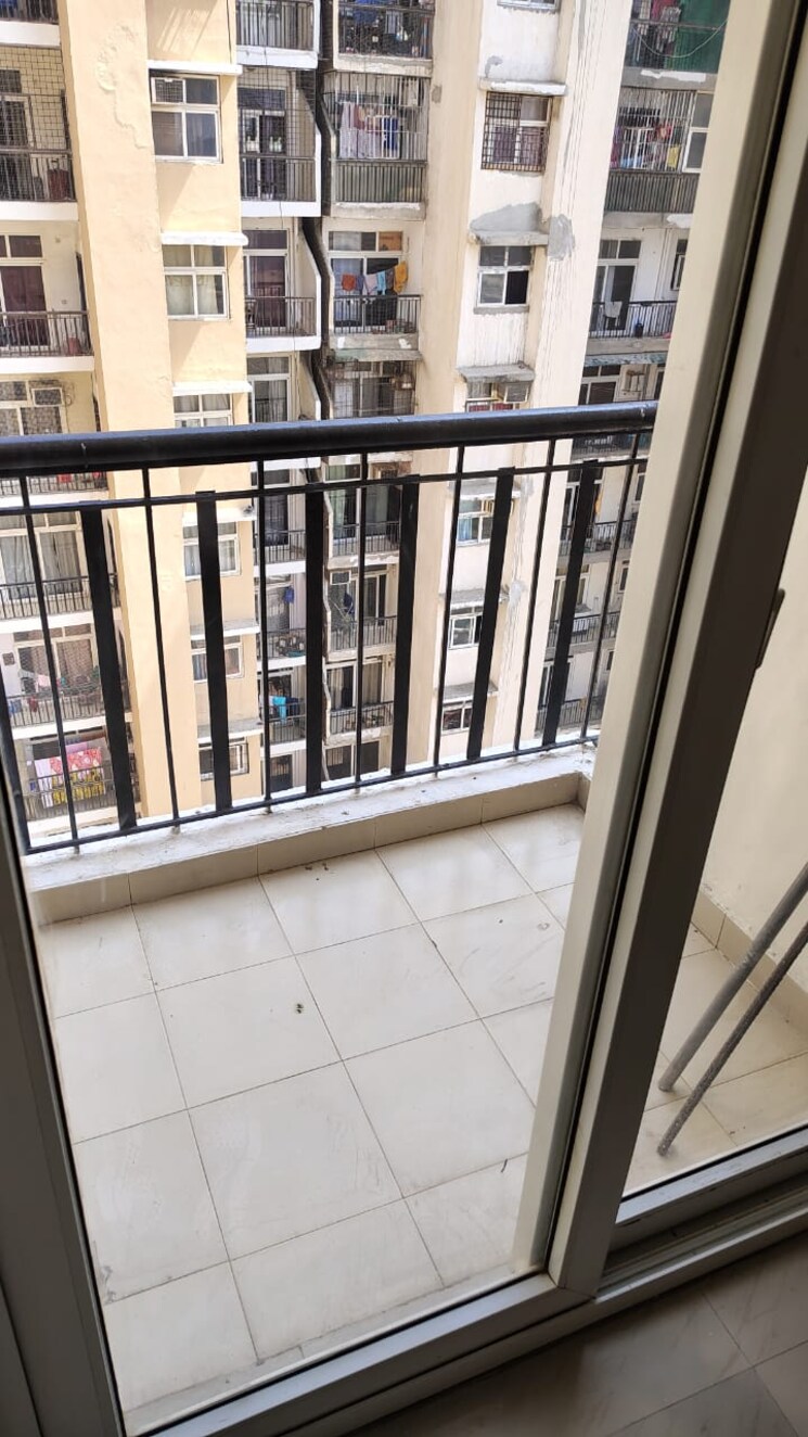 Balcony, amrapali-zodiac 3 Bedroom 1325 Sq.Ft. Apartment In Sector 120 Noida 8405944