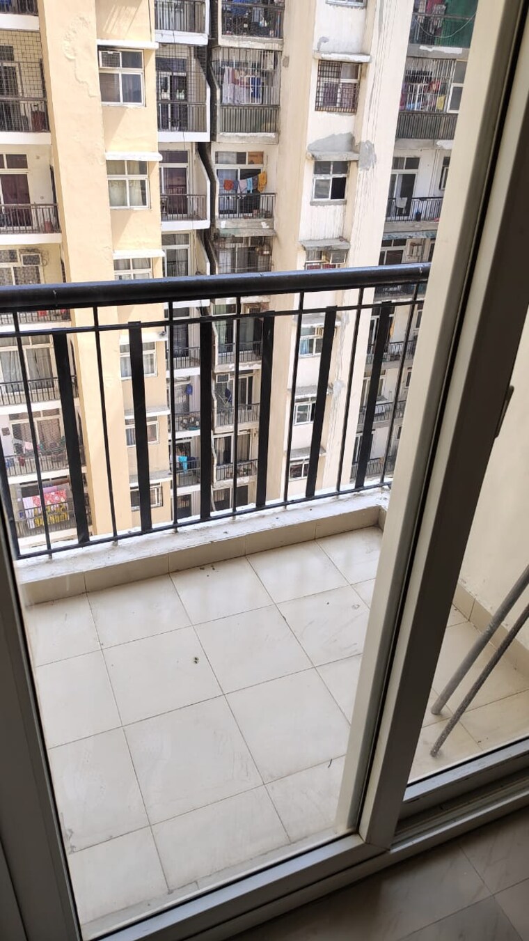 Balcony, amrapali-zodiac 3 Bedroom 1325 Sq.Ft. Apartment In Sector 120 Noida 8405944