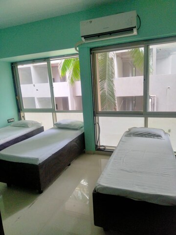  Pg For Rent in Goregaon West