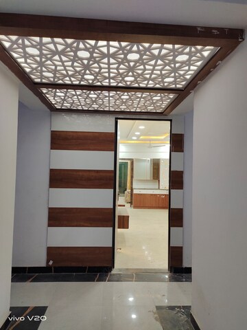 Room in 2 BHK Builder Floor at Sector 16c Greater Noida – for Sale