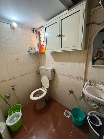 Bathroom in 2 BHK Apartment at Andheri West – for Rent