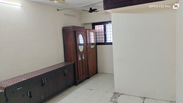 Bedroom in 3 BHK Apartment at Somajiguda – for Rent