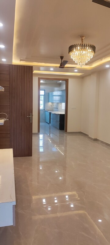 Room in 3 BHK Builder Floor at Fidato Honour Homes, Sector 89 – for Rent