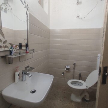 Bathroom in 6+ BHK Independent House at Vipul World Floors, Sector 48 – for Sale