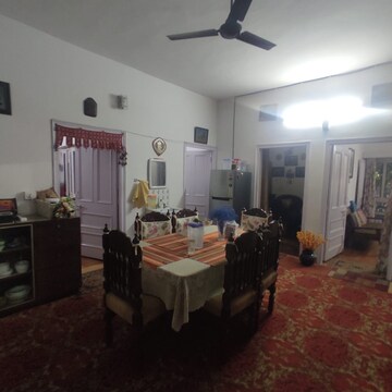 Parking in 6+ BHK Independent House at Vipul World Floors, Sector 48 – for Sale