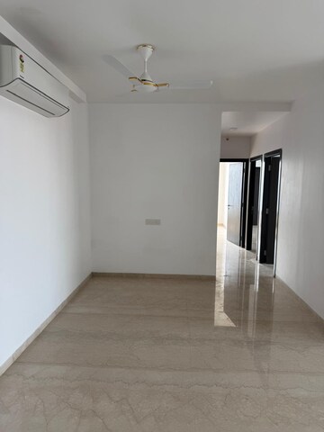 3 BHK Apartment For Rent in Oberoi Sky City, Borivali East
