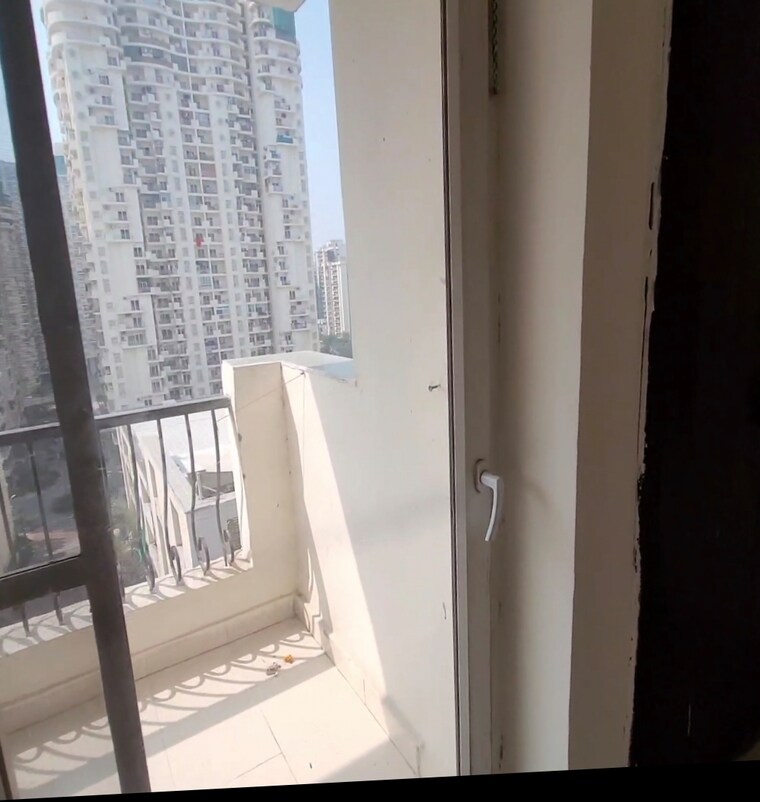 Bathroom, nimbus-the-hyde-park 3 Bedroom 1320 Sq.Ft. Apartment In Sector 78 Noida 8406276