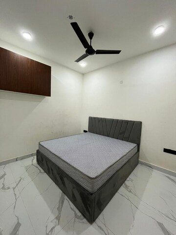 Bedroom in 2 BHK Builder Floor at Saurabh Niwas, Sector 40 – for Rent