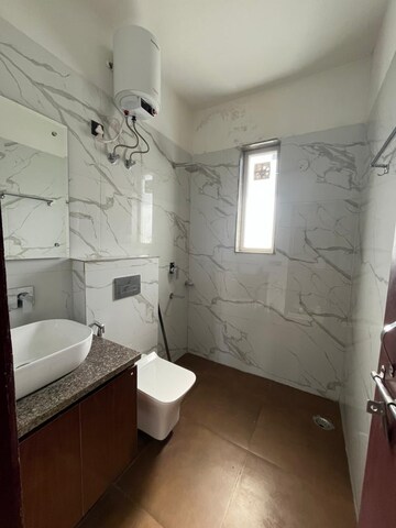 Bathroom in 2 BHK Builder Floor at Saurabh Niwas, Sector 40 – for Rent