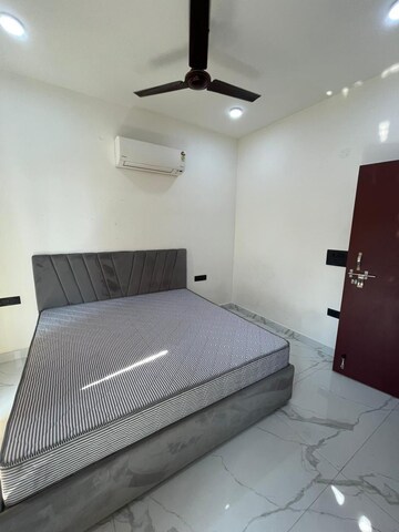 Bathroom in 2 BHK Builder Floor at Saurabh Niwas, Sector 40 – for Rent