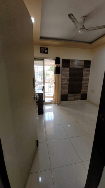 Room in 2 BHK Apartment at Evershine Pine CHS, Mira Road – for Sale
