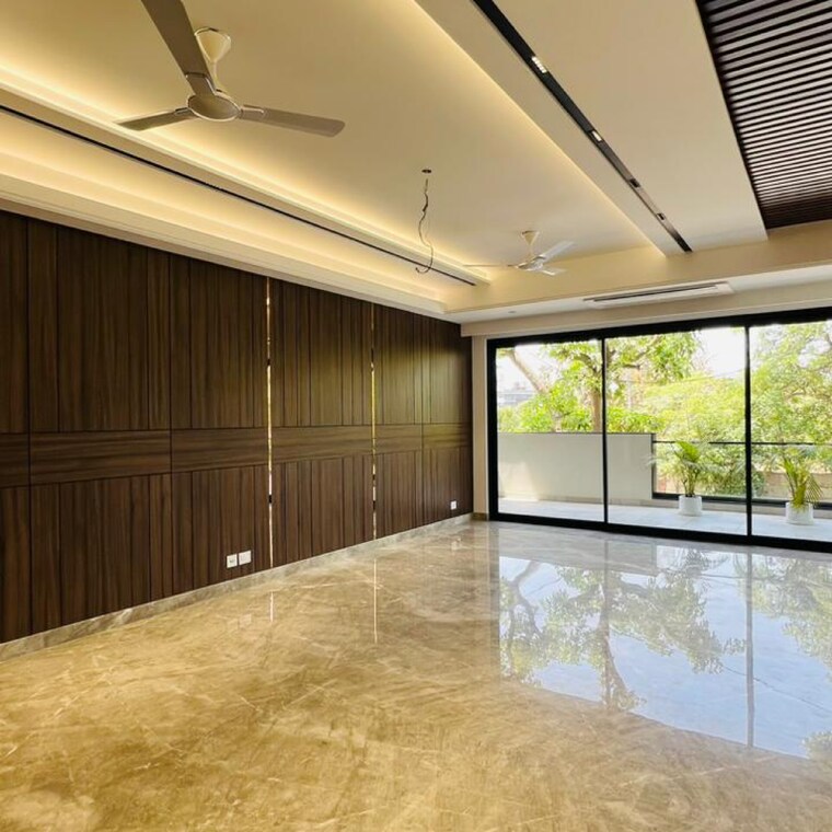 Room, central-park-flower-valley 4 Bedroom 2700 Sq.Ft. Builder Floor In Sohna Sector 33 Gurgaon 8406410