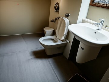 Bathroom in 2 BHK Apartment at Bhayandarpada – for Rent
