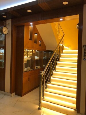 Staircase in 6+ BHK Independent House at Sector 41 – for Sale