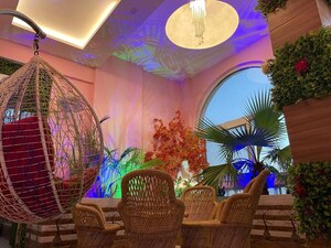 Living Room in 6+ BHK Independent House at Sector 41 – for Sale