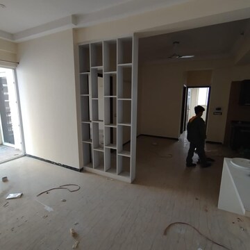 Room in 4 BHK Apartment at Dasnac The Jewel, Sector 75 – for Rent