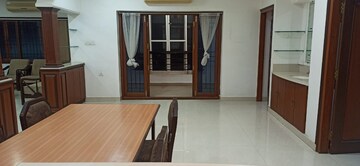 Room in 3 BHK Apartment at Kondapur – for Rent