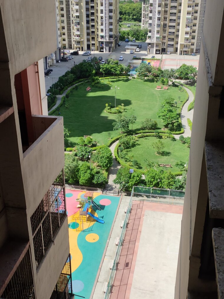 Balcony, upavp-ganga-yamuna-and-hindon-enclave 2.5 Bedroom 1255 Sq.Ft. Apartment In Pratap Vihar Ghaziabad 8406765