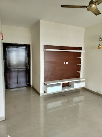 Room in 3 BHK Apartment at Mapsko Mount Ville, Sector 79 – for Rent